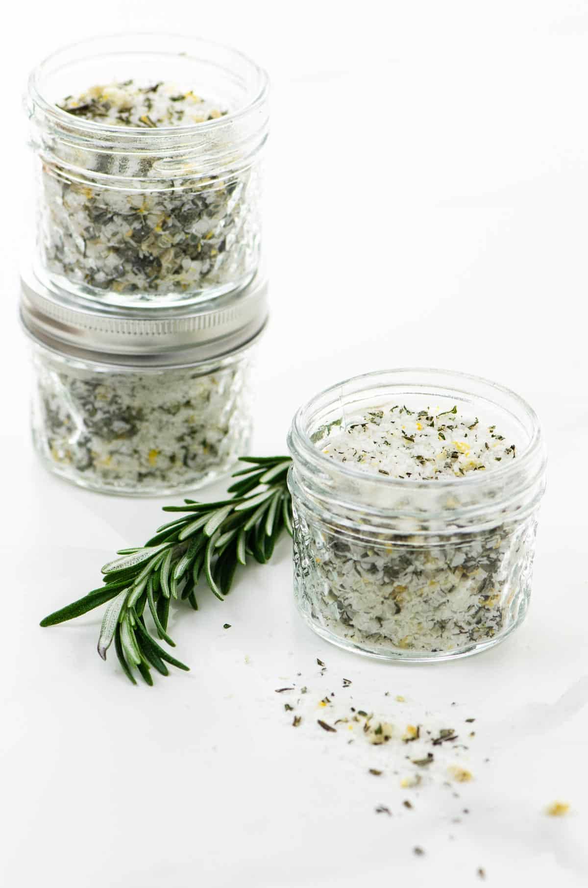 herb salt in small jars for last minute DIY gifts