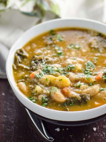 Easy Kale Soup with White Beans, Potatoes + Savory Broth- 780 | Umami Girl-2