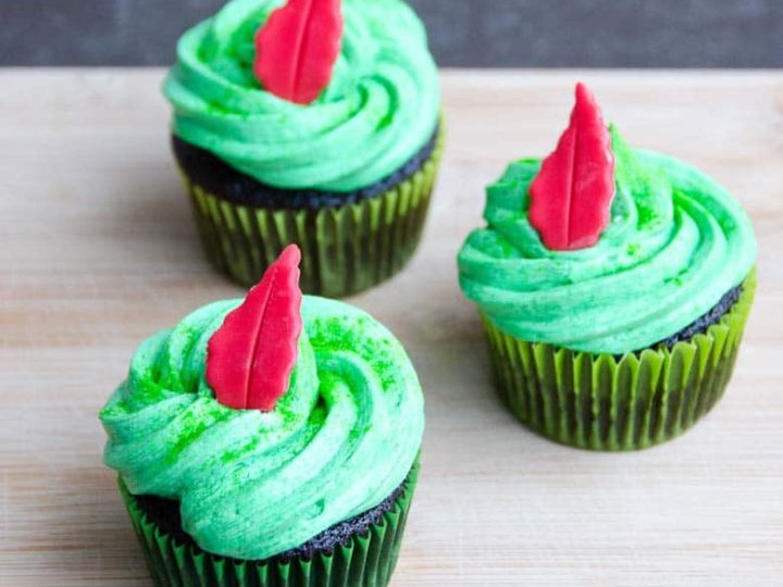 Perfect Chocolate Cupcakes with Buttercream Frosting Peter Pan Style 780 | Umami Girl