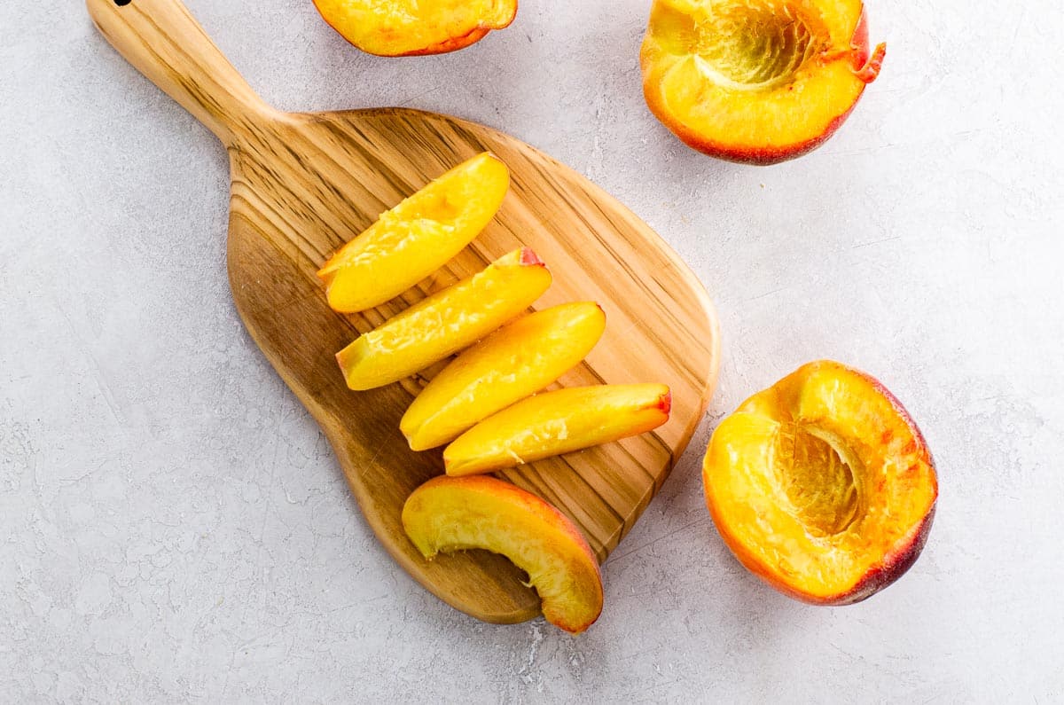 How to Cut a Peach For Any Recipe (With Video) Umami Girl