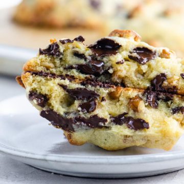 Levain Bakery chocolate chip cookie recipe
