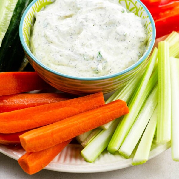 ranch dip with veggies