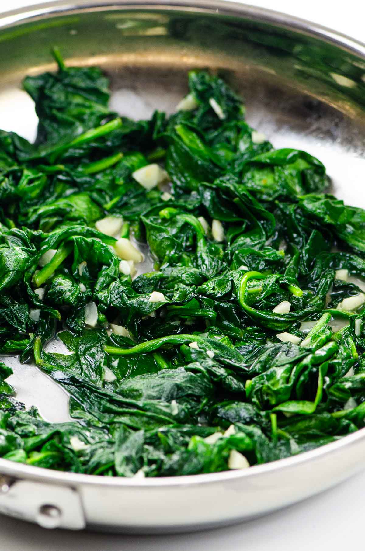 Garlicky Sauteed Spinach in a pan
