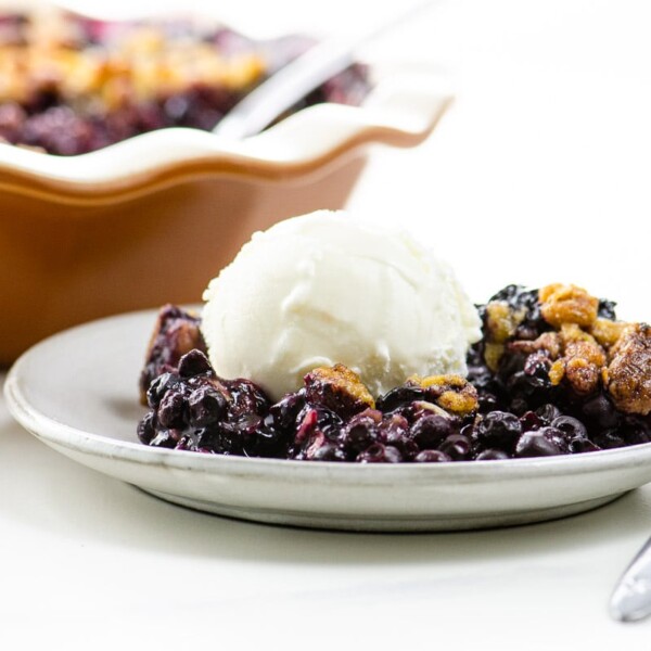 blueberry crisp with vanilla ice cream