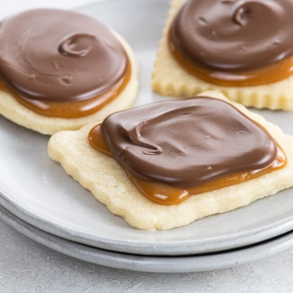 twix cookies on a plate