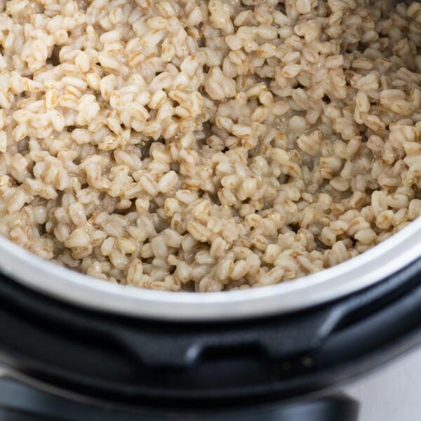 cooked farro in an instant pot
