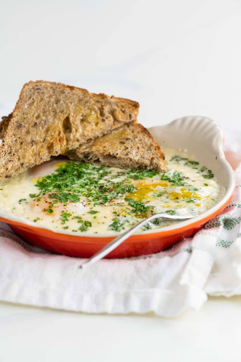 French Baked Eggs (Oeufs en Cocotte) Umami Girl