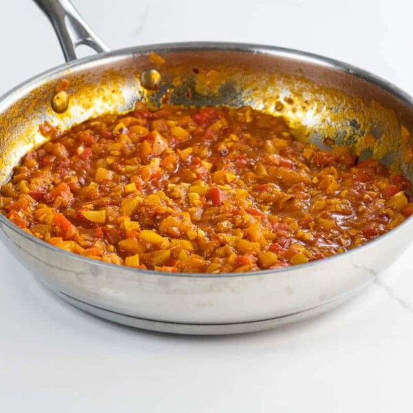 bell pepper sauce in a pan