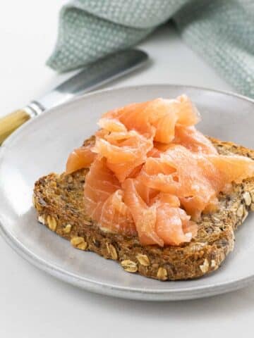 cured salmon (gravlax) on buttered toast