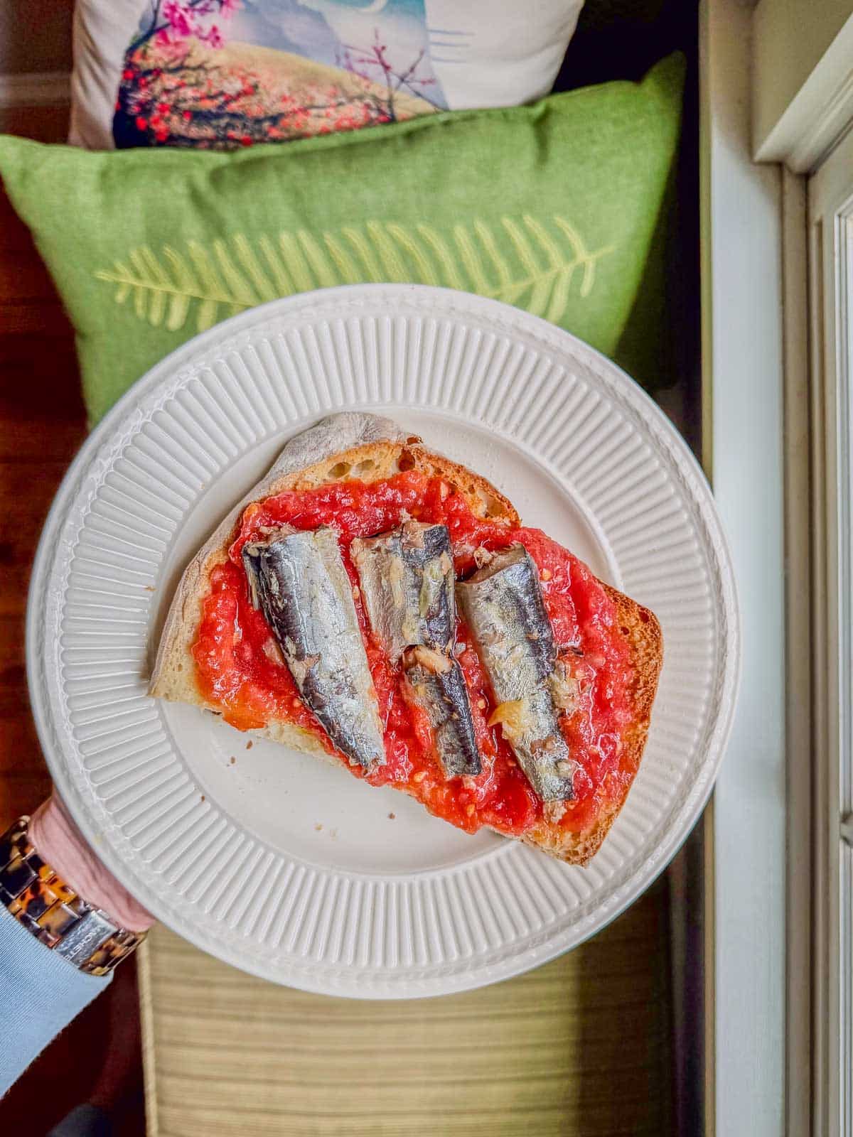 pan con tomate with sardines